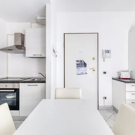Classy In Near Seabeach * San Remo